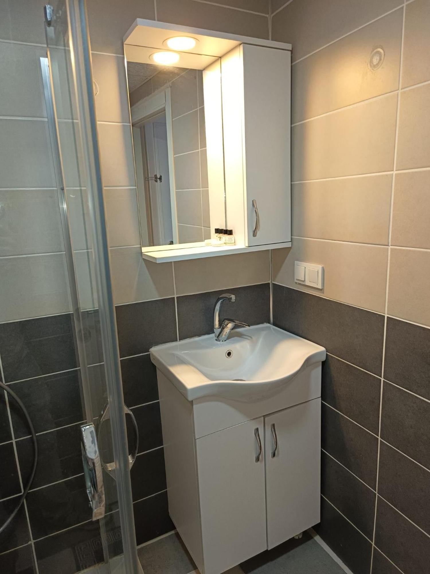White Crown Apartman Ve Yasam Merkezi Κωνσταντινούπολη Εξωτερικό φωτογραφία